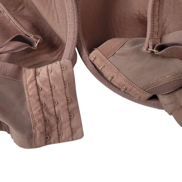 Cacique Full Coverage Bra Brown 40H Underwire Adj Seamless Square Lightly Lined - Picture 7 of 10